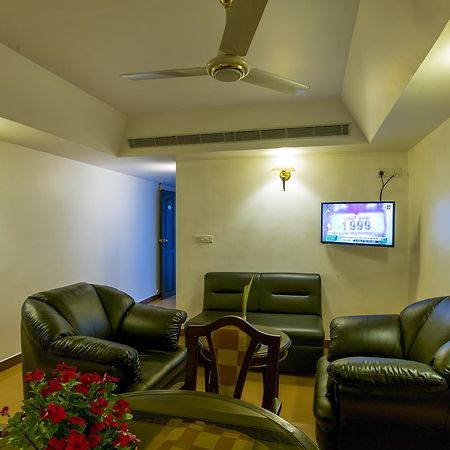 Golf View Hotels & Suites Nedumbassery Eksteriør bilde