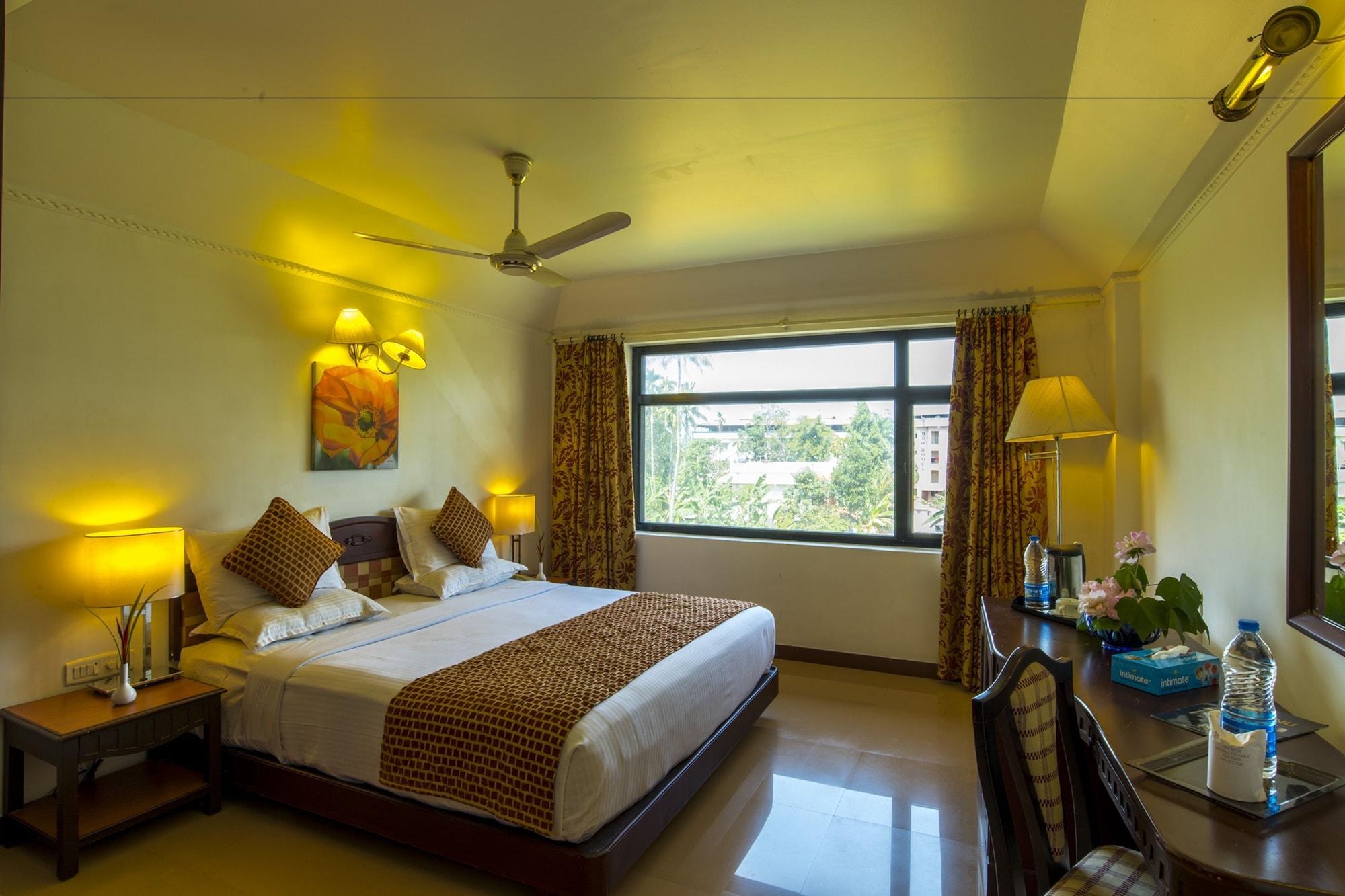 Golf View Hotels & Suites Nedumbassery Eksteriør bilde