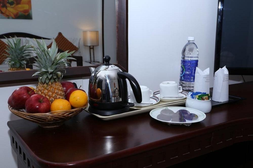 Golf View Hotels & Suites Nedumbassery Eksteriør bilde