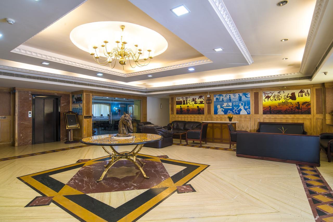 Golf View Hotels & Suites Nedumbassery Eksteriør bilde