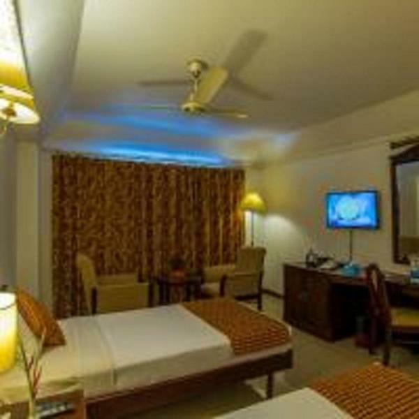 Golf View Hotels & Suites Nedumbassery Eksteriør bilde